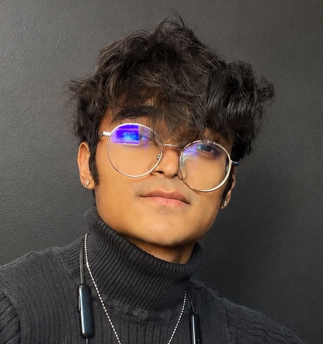 Portrait of Atharva Rajé
